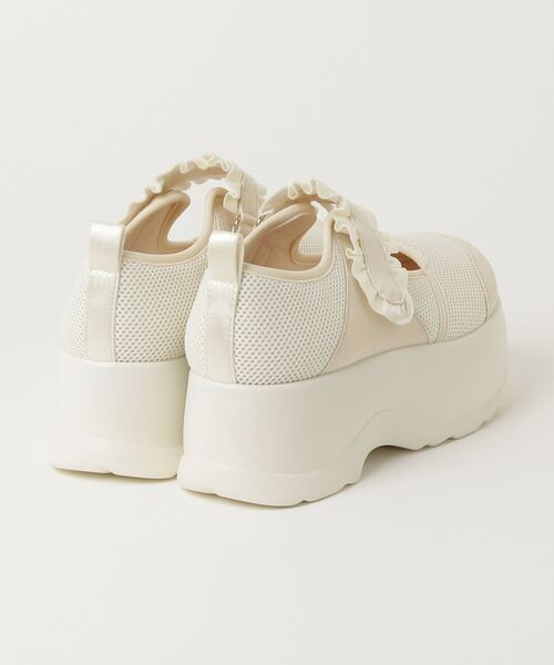 WEGO（ウィゴー）の「WEGO/フリルベルクロシューズ（ドレスシューズ・レディース・アイボリー/ブラック・LARGE/MEDIUM）」の17枚目の写真