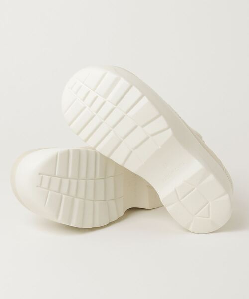 WEGO（ウィゴー）の「WEGO/フリルベルクロシューズ（ドレスシューズ・レディース・アイボリー/ブラック・LARGE/MEDIUM）」の18枚目の写真