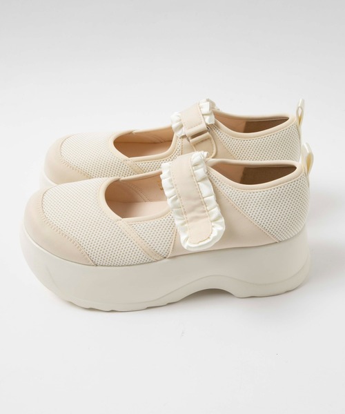 WEGO（ウィゴー）の「WEGO/フリルベルクロシューズ（ドレスシューズ・レディース・アイボリー/ブラック・LARGE/MEDIUM）」の12枚目の写真