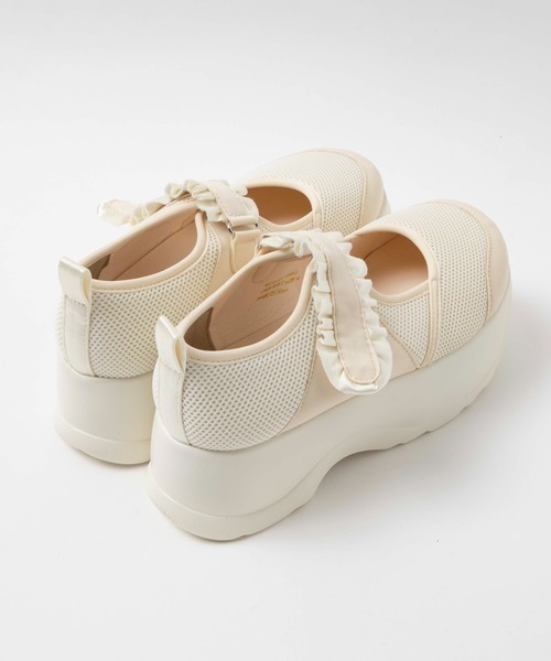 WEGO（ウィゴー）の「WEGO/フリルベルクロシューズ（ドレスシューズ・レディース・アイボリー/ブラック・LARGE/MEDIUM）」の13枚目の写真