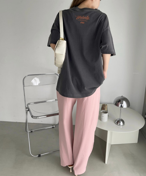 Ada.(エイダ)の「バンドプリント ヴィンテージライク ピグメント Tシャツ(Tシャツ/カットソー・レディース・チャコール/オートミール/アイボリー/ネイビー・FREE)」の22枚目の写真