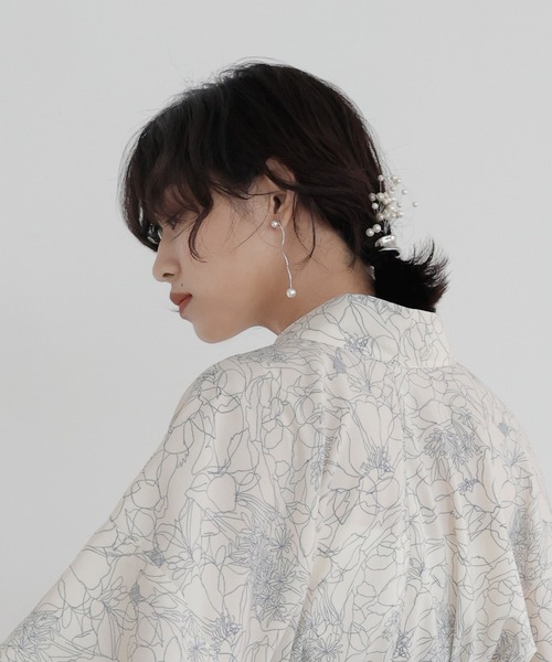 hellam（へラム）の「ウェーブラインパールピアス（ピアス（両耳用）・レディース・シルバー/ゴールド・FREE）」の3枚目の写真