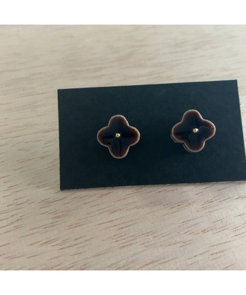 VIBGYOR(ヴィブジョー)の「【BLACKA】タイルピアス(MA)(ピアス(両耳用)・レディース・ブラウン/クリーム/キャメル/イエロー系その他/アクア/カーキ/スカイブルー/ブルー系その他/グリーン系その他/その他2/グレー系その他・FREE)」の3枚目の写真