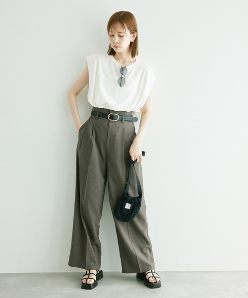 ROPE' PICNIC(ロペピクニック)の「スーピマノースリーブタックプルオーバー/汗染み防止・冷感(Tシャツ/カットソー・レディース・オフホワイト/ブラック/ベージュ・38)」の10枚目の写真