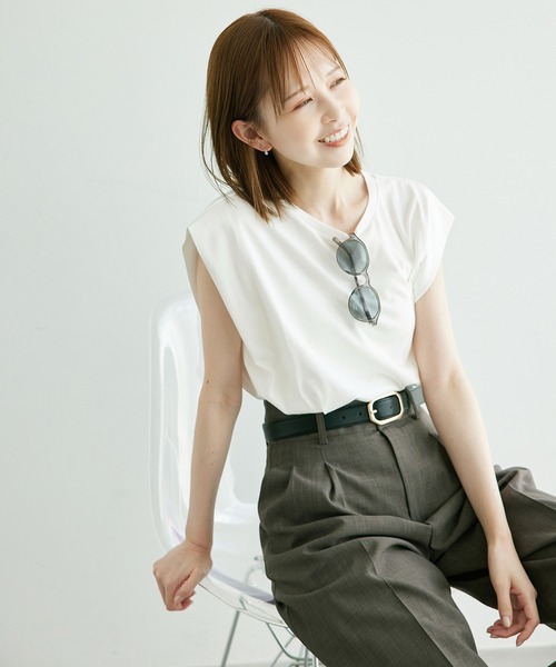 ROPE' PICNIC(ロペピクニック)の「スーピマノースリーブタックプルオーバー/汗染み防止・冷感(Tシャツ/カットソー・レディース・オフホワイト/ブラック/ベージュ・38)」の13枚目の写真