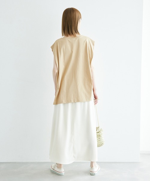 ROPE' PICNIC(ロペピクニック)の「スーピマノースリーブタックプルオーバー/汗染み防止・冷感(Tシャツ/カットソー・レディース・オフホワイト/ブラック/ベージュ・38)」の18枚目の写真