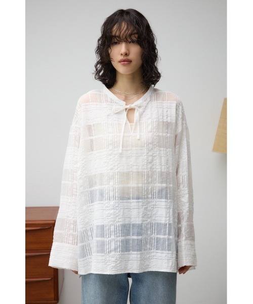 AZUL by moussy（アズールバイマウジー）の「シアースキッパーブラウス（シャツ/ブラウス・レディース・オフホワイト/レッド/ブラック・FREE）」の9枚目の写真