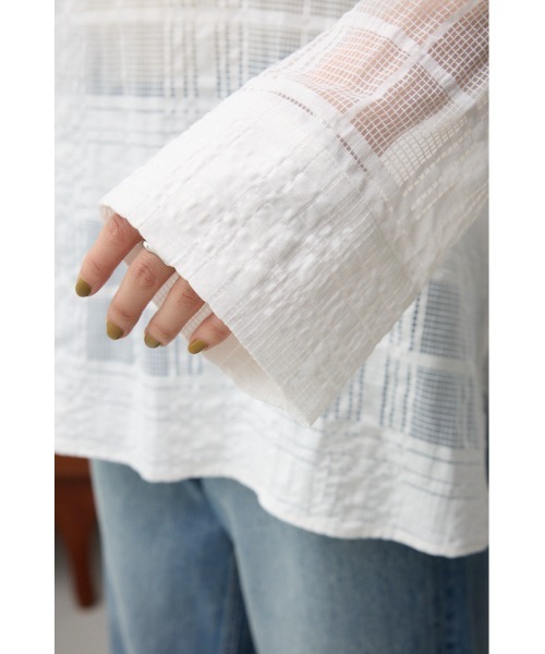 AZUL by moussy（アズールバイマウジー）の「シアースキッパーブラウス（シャツ/ブラウス・レディース・オフホワイト/レッド/ブラック・FREE）」の14枚目の写真