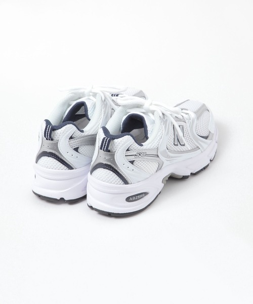 A part by（アパートバイ）の「【セレクト・一部店舗限定】NB＿MR530SG（スニーカー・レディース・オフホワイト・LARGE/MEDIUM）」の4枚目の写真