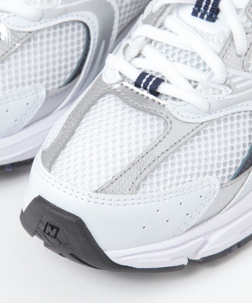 A part by（アパートバイ）の「【セレクト・一部店舗限定】NB＿MR530SG（スニーカー・レディース・オフホワイト・LARGE/MEDIUM）」の6枚目の写真