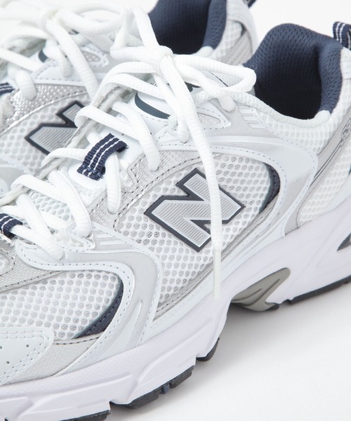 A part by（アパートバイ）の「【セレクト・一部店舗限定】NB＿MR530SG（スニーカー・レディース・オフホワイト・LARGE/MEDIUM）」の9枚目の写真