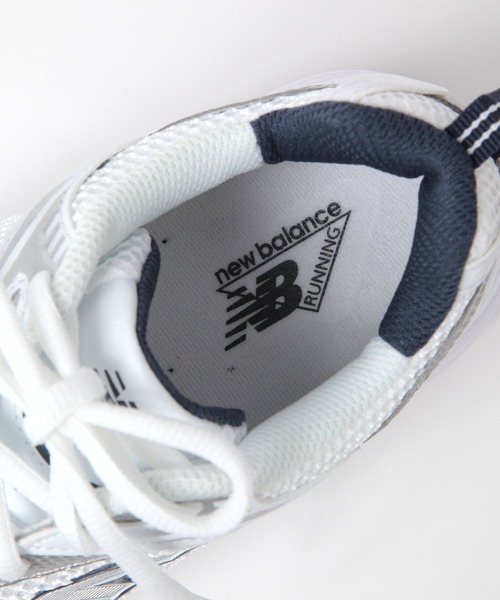 A part by（アパートバイ）の「【セレクト・一部店舗限定】NB＿MR530SG（スニーカー・レディース・オフホワイト・LARGE/MEDIUM）」の11枚目の写真