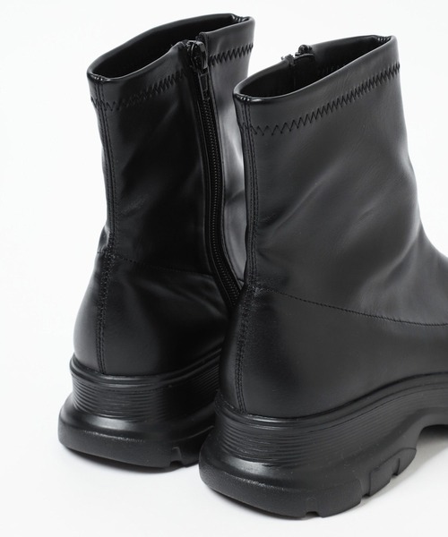 LEPSIM（レプシィム）の「スニーカーブーツ　147073（ブーツ・レディース・ブラック/アイボリー・MEDIUM/LARGE）」の6枚目の写真