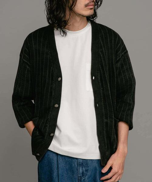 URBAN RESEARCH Sonny Label（アーバンリサーチサニーレーベル）の「コンチョボタンニットカーディガン（カーディガン/ボレロ・メンズ・ピンク/スミクロ/ブルー・MEDIUM/LARGE）」の2枚目の写真