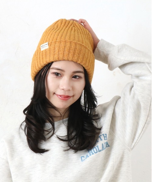 プラダ ベージュ ニット帽 リブ編み 三角ロゴ PRADA(プラダ) ニット