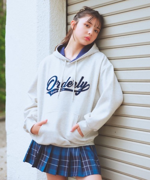 repipi armario（レピピ アルマリオ）の「【裏起毛】ハイショクルーズフーディ（パーカー・キッズ・オレンジ/グレー/ブルー/ブラック/ブルー系/アイボリー・SMALL/MEDIUM/LARGE）」の3枚目の写真