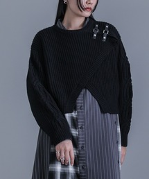 ショルダーデザインニット