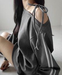 me+em select(~[ZNg)́y Rcolor zV{[XTChCI[o[XEFbg ^ One-shoulder ribbon lace side line over sweatshirt(XEFbg)
