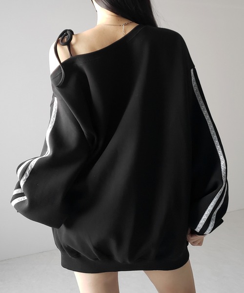 me+em select(ミームセレクト)の「【 3color 】ワンショルリボンレースサイドラインオーバースウェット / One-shoulder ribbon lace side line over sweatshirt(スウェット・レディース・グレー/ホワイト/ブラック・FREE)」の20枚目の写真