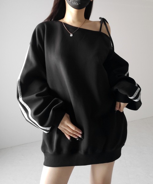 me+em select(ミームセレクト)の「【 3color 】ワンショルリボンレースサイドラインオーバースウェット / One-shoulder ribbon lace side line over sweatshirt(スウェット・レディース・グレー/ホワイト/ブラック・FREE)」の21枚目の写真