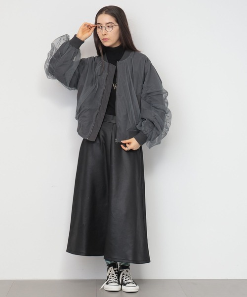 saloon(サルーン)の「SALOON(サルーン)/チュールギャザースリーブブルゾン(ブルゾン・レディース・モカ/チャコールグレー・FREE)」の5枚目の写真