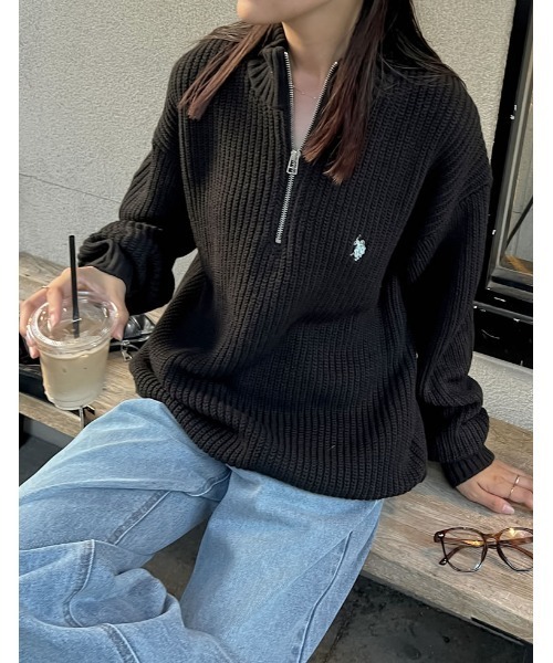 ニット セーター 「U.S. POLO ASSN.」「別注」ワンポイント刺繍ハーフジップニットトップス レディース U.S. POLO ASSN./別注ワンポイント刺繍ハーフジップニット【限定