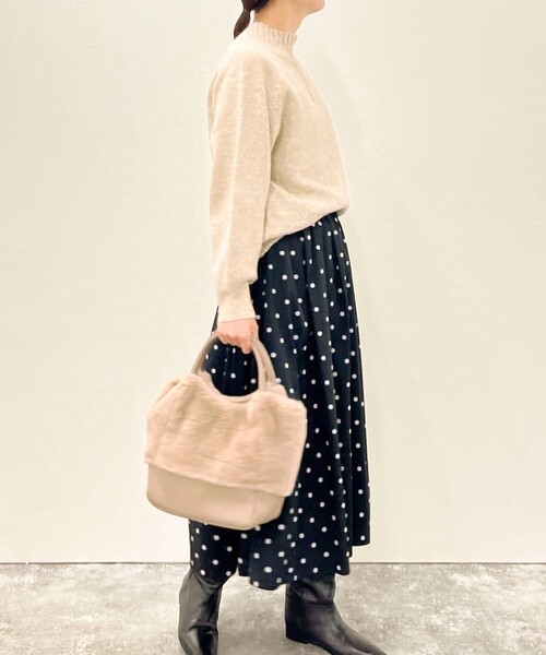 MICO COULIER（ミコクリエ）の「ウォッシャブルワイドネックプルオーバーニット（ニット/セーター・レディース・ライトブルー/オレンジ・38）」の7枚目の写真