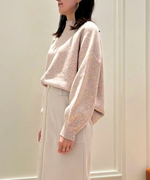 MICO COULIER（ミコクリエ）の「ウォッシャブルワイドネックプルオーバーニット（ニット/セーター・レディース・ライトブルー/オレンジ・38）」の11枚目の写真