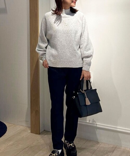 MICO COULIER（ミコクリエ）の「ウォッシャブルワイドネックプルオーバーニット（ニット/セーター・レディース・ライトブルー/オレンジ・38）」の20枚目の写真