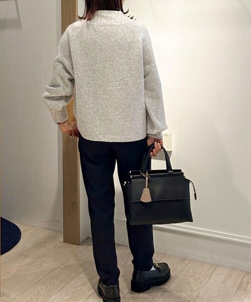 MICO COULIER（ミコクリエ）の「ウォッシャブルワイドネックプルオーバーニット（ニット/セーター・レディース・ライトブルー/オレンジ・38）」の22枚目の写真