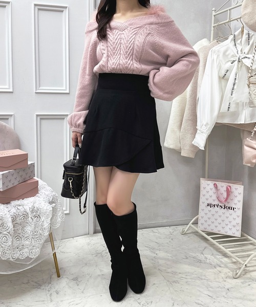 セール】【7周年限定アイテム】フェイクファー付きケーブルニット