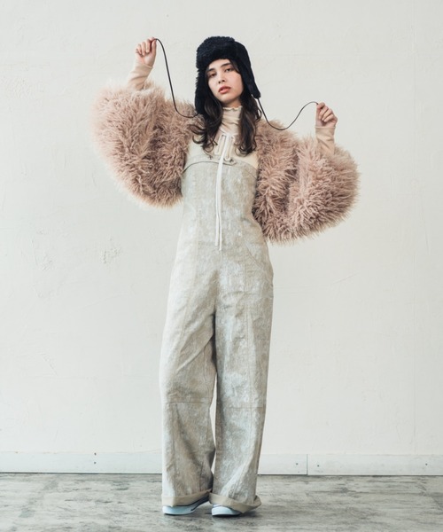 ORIENT MILLINERY（オリエント ミリナリー）の「TIBETAN LAMB FUR ARM BOLERO | チベットラムエコファーバルーンアームボレロ（その他アウター・レディース・ブラック/ベージュ/ブルー・FREE）」の18枚目の写真