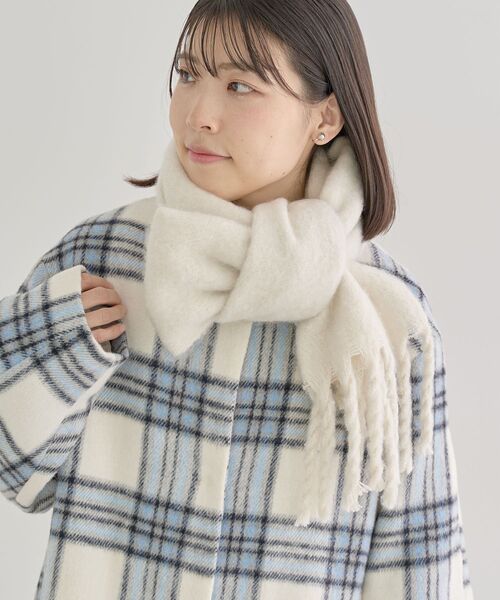 Green　Parks（グリーンパークス）の「ボリュームカラーマフラー（マフラー・レディース・ライトベージュ/アイボリー/サックスブルー/ピンク・FREE）」の2枚目の写真