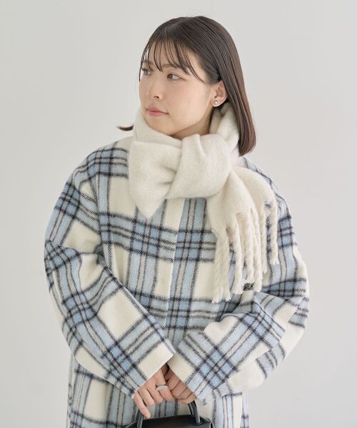 Green　Parks（グリーンパークス）の「ボリュームカラーマフラー（マフラー・レディース・ライトベージュ/アイボリー/サックスブルー/ピンク・FREE）」の10枚目の写真