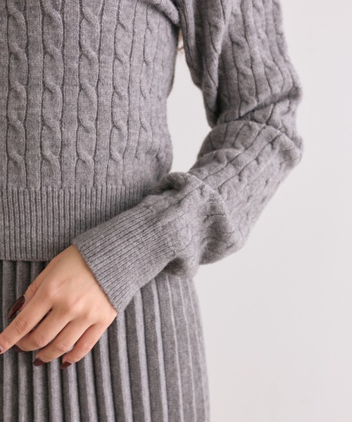 OLIVE des OLIVE(オリーブデオリーブ)の「【SETUP対応】金ボタンケーブルポロ(ニット/セーター・レディース・オフホワイト/トップグレー/レッド/ブラック・FREE)」の10枚目の写真