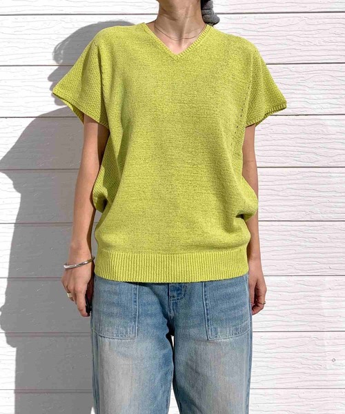 Q(キュー)の「7G Vネック切替ニット(ニット/セーター・レディース・アイボリー/ライム/ブラック・MEDIUM)」の9枚目の写真