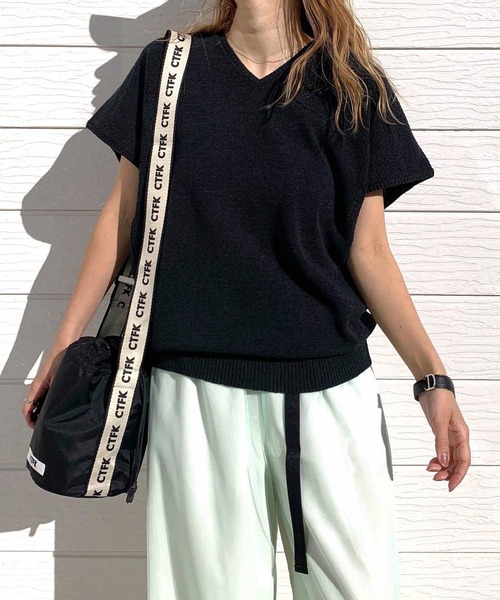 Q(キュー)の「7G Vネック切替ニット(ニット/セーター・レディース・アイボリー/ライム/ブラック・MEDIUM)」の16枚目の写真