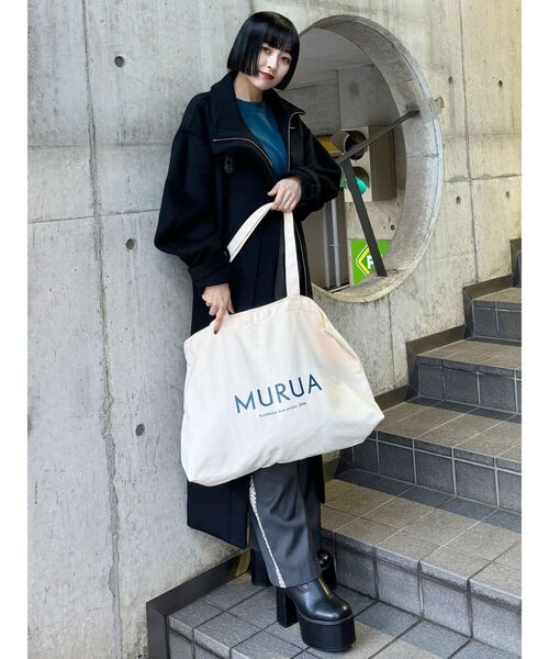 MURUA（ムルーア）の「BIGロゴトートバッグ【選べるセット対象】（ハンドバッグ・レディース・ブラック/アイボリー・FREE）」の8枚目の写真