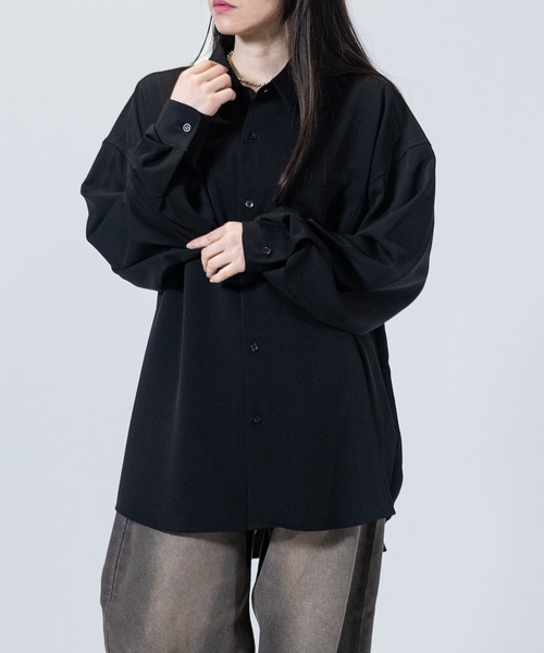 Candy Fantasy（キャンディーファンタジー）の「【a】ライトポリエステル BLUE/GREEN Girl イラスト ビッグシャツ 長袖（シャツ/ブラウス・レディース・ブラック系1/ベージュ系2/ホワイト系1/ホワイト系2/ブラック系2/ベージュ系1・MEDIUM/LARGE）」の21枚目の写真