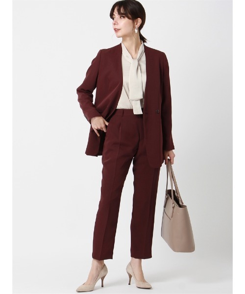 SUIT SQUARE（スーツスクエア）の「タックテーパードパンツ ウォッシャブル 消臭 ダブルクロスサテン 無地（スーツパンツ・レディース・ボルドー/チャコールグレー・36(7号)/38(9号)/40(11号)/42(13号)）」の10枚目の写真
