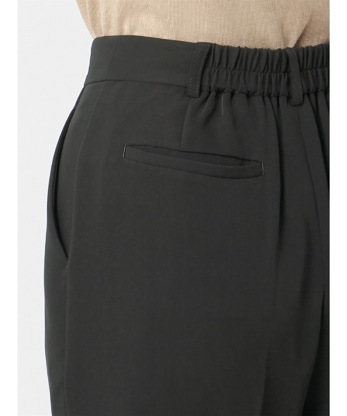 SUIT SQUARE（スーツスクエア）の「タックテーパードパンツ ウォッシャブル 消臭 ダブルクロスサテン 無地（スーツパンツ・レディース・ボルドー/チャコールグレー・36(7号)/38(9号)/40(11号)/42(13号)）」の16枚目の写真