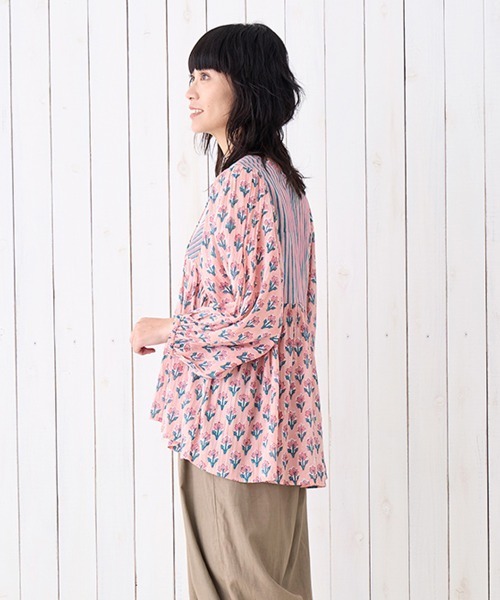 チチカカ（チチカカ）の「Shanti Shanti ジョリーブロックプリントプルオーバー【WEB限定】（シャツ/ブラウス・レディース・グリーン/ブルー/ピンク・FREE）」の8枚目の写真