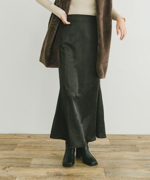 ITEMS URBANRESEARCH（アイテムズ アーバンリサーチ）の「サテンマーメイドスカート（スカート・レディース・ネイビー/ベージュ/ブラック・FREE）」の9枚目の写真