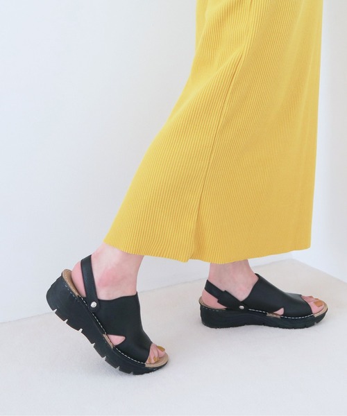 enchanted(エンチャンテッド)の「本革2WAYミュールスリングバックサンダル(サンダル・レディース・シルバー/ブラック/ベージュ/ホワイト・S/M/L/LL)」の20枚目の写真