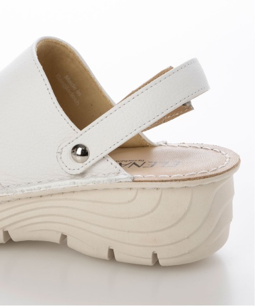 enchanted(エンチャンテッド)の「本革2WAYミュールスリングバックサンダル(サンダル・レディース・シルバー/ブラック/ベージュ/ホワイト・S/M/L/LL)」の18枚目の写真