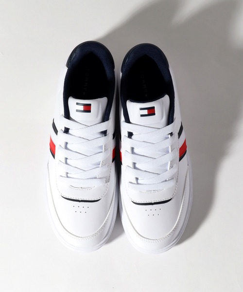 TOMMY HILFIGER（トミーヒルフィガー）の「【TOMMY HILFIGER/トミーヒルフィガー】TH ICONIC COURT3.0/アイコニック コート ローカット スニーカー（スニーカー・レディース・タン/ホワイト×ネイビー・25.0cm/22.5cm/24.5cm/24.0cm/23.5cm/23.0cm）」の11枚目の写真