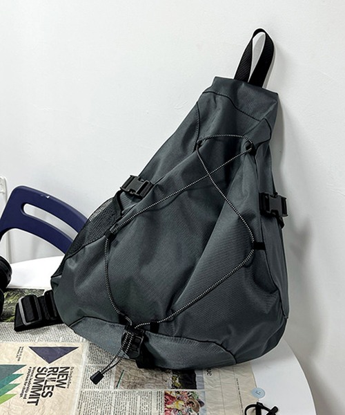 Bally ロコフリントトロストリンクハケットハック 【関税込】 防水本革バッグ】「このサイズ感が、たまらない。」自社開発の