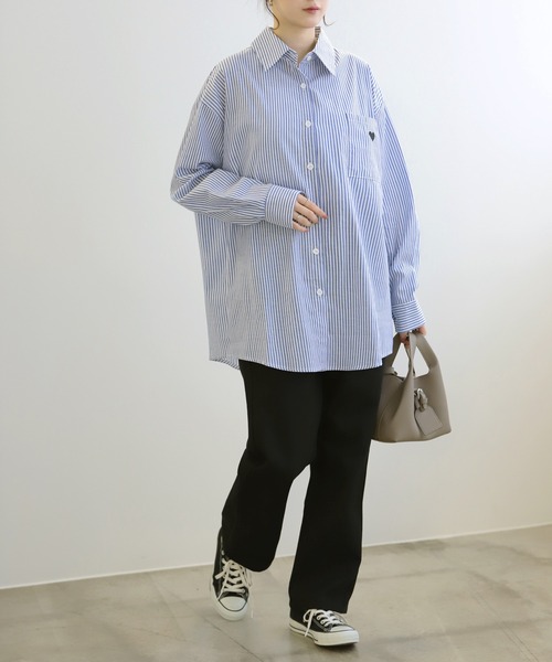 LUMIRA(アパレル)(ルミラ)の「ハート刺繍ロゴ ストライプシャツ(シャツ/ブラウス・レディース・ホワイト/ブルー/ブラック系1/ブラック系2/ネイビー系1・FREE)」の22枚目の写真