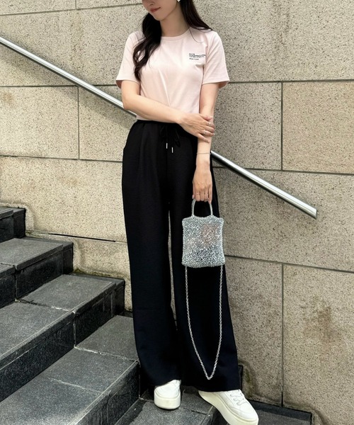 solleim（ソルレム）の「クロップド刺繍Tシャツ（Tシャツ/カットソー