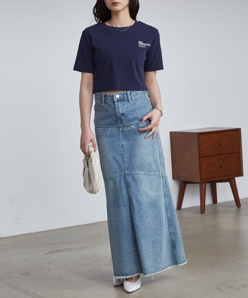 solleim(ソルレム)の「クロップド刺繍Tシャツ(Tシャツ/カットソー・レディース・ブラック/オフホワイト/ネイビー/チャコール/ピンク・M/L)」の7枚目の写真